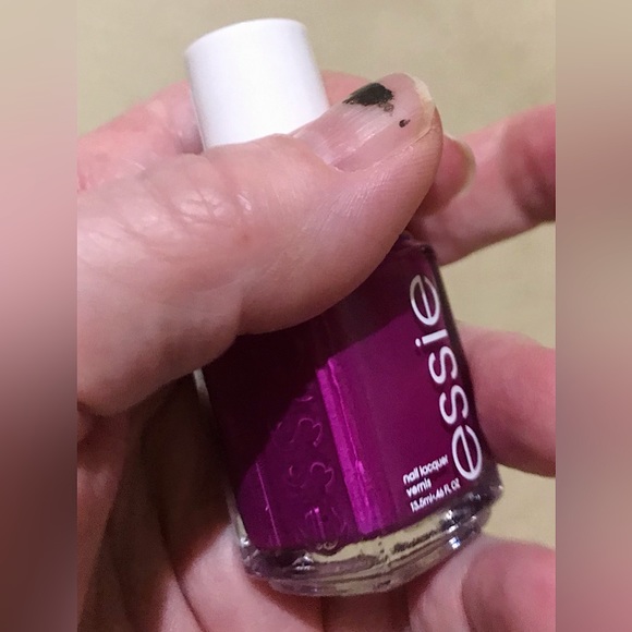 🆕🔥ESSIE BEAUTIFUL TRIO PINKS&PURPLES(BACHELORETTE BASH)FUSCHIAGRIZLLA)NWT!!! - Picture 5 of 7